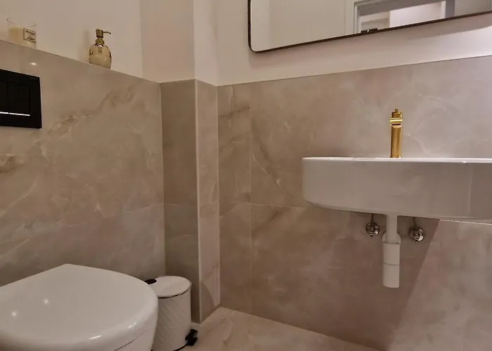 Mystique 오파티아